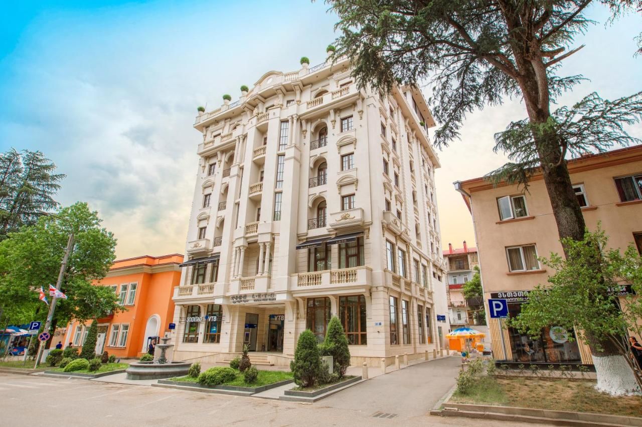 Отель LETO Boutique Hotel Zugdidi Зугдиди-7